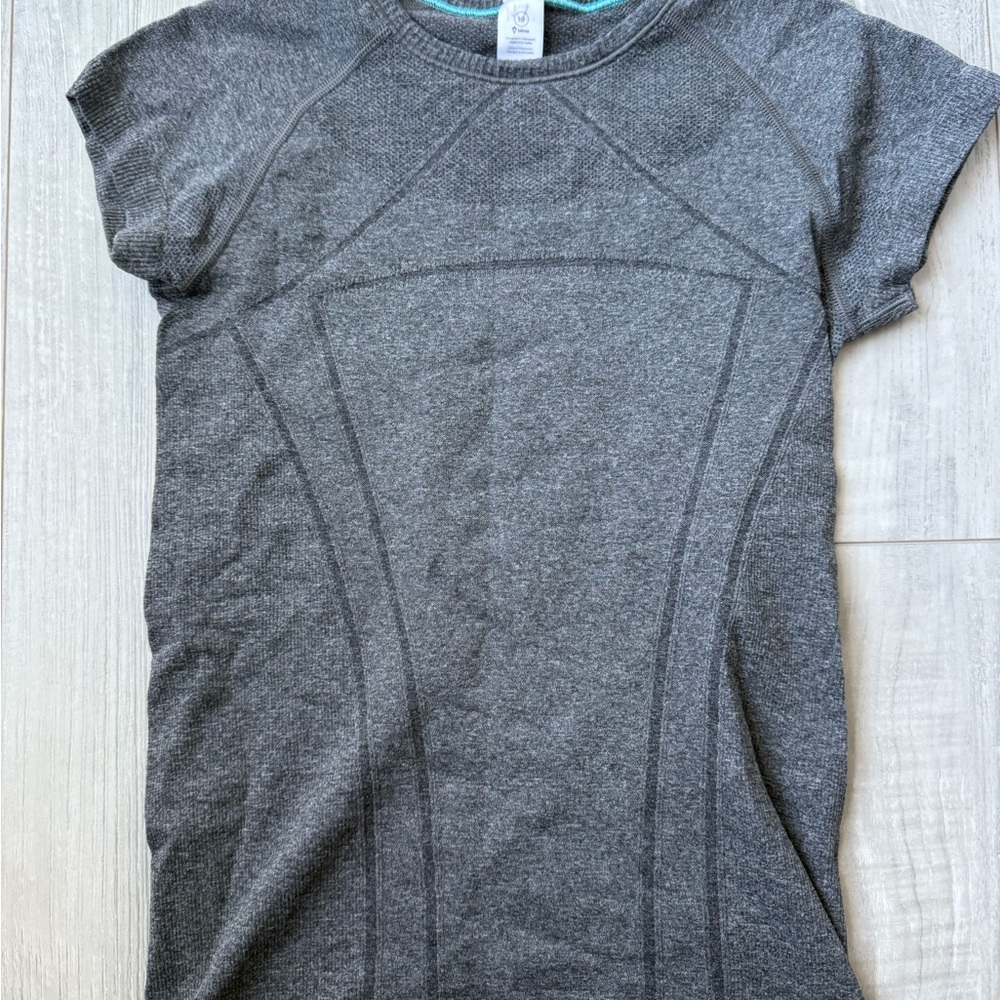 Ivivva (Lululemon kids) Gray Women's Top